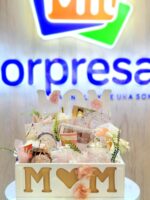 FELIZ DÍA DE LA MADRE